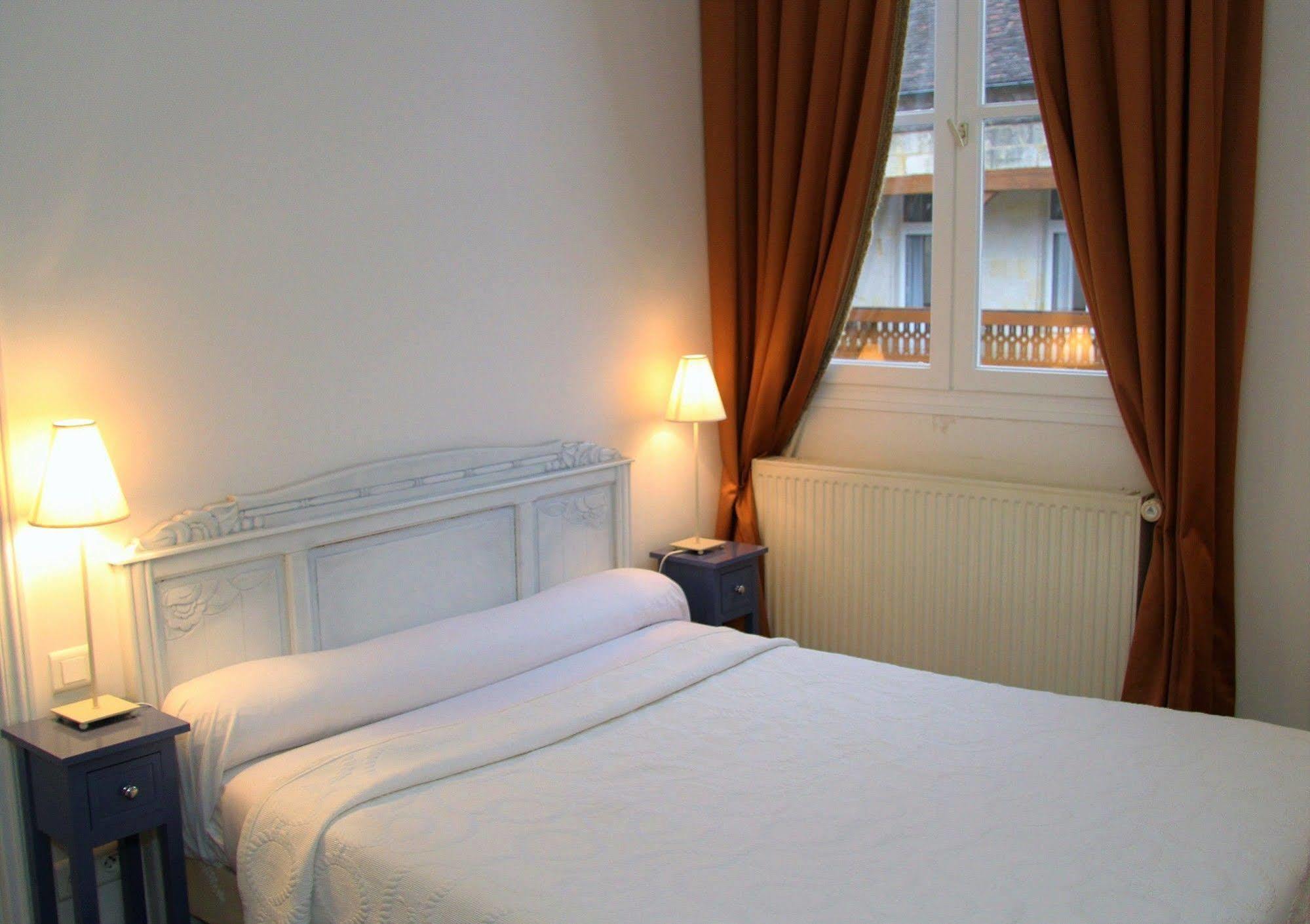 Hotel Le Regent Villers-Cotterêts Zewnętrze zdjęcie