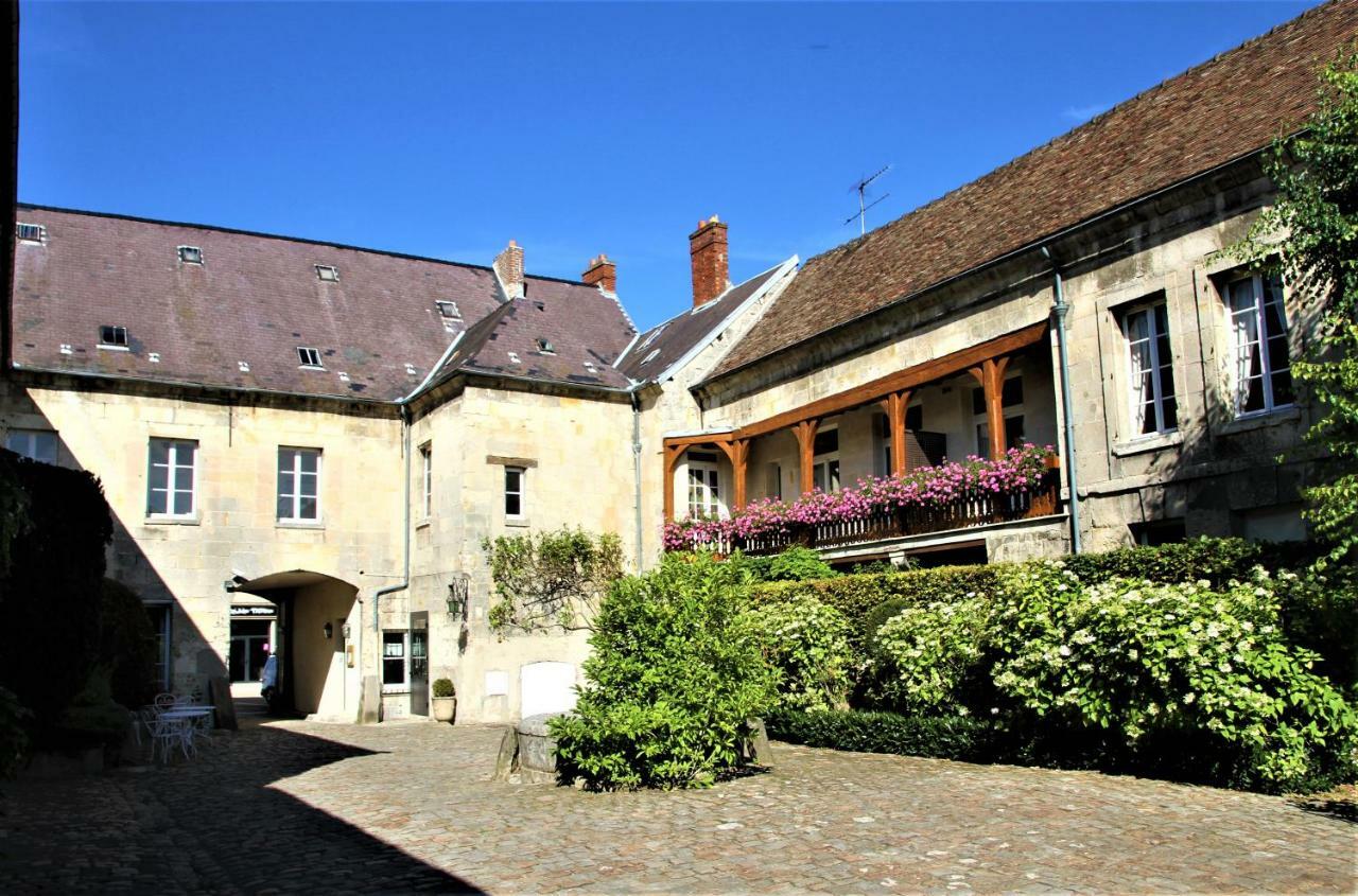 Hotel Le Regent Villers-Cotterêts Zewnętrze zdjęcie