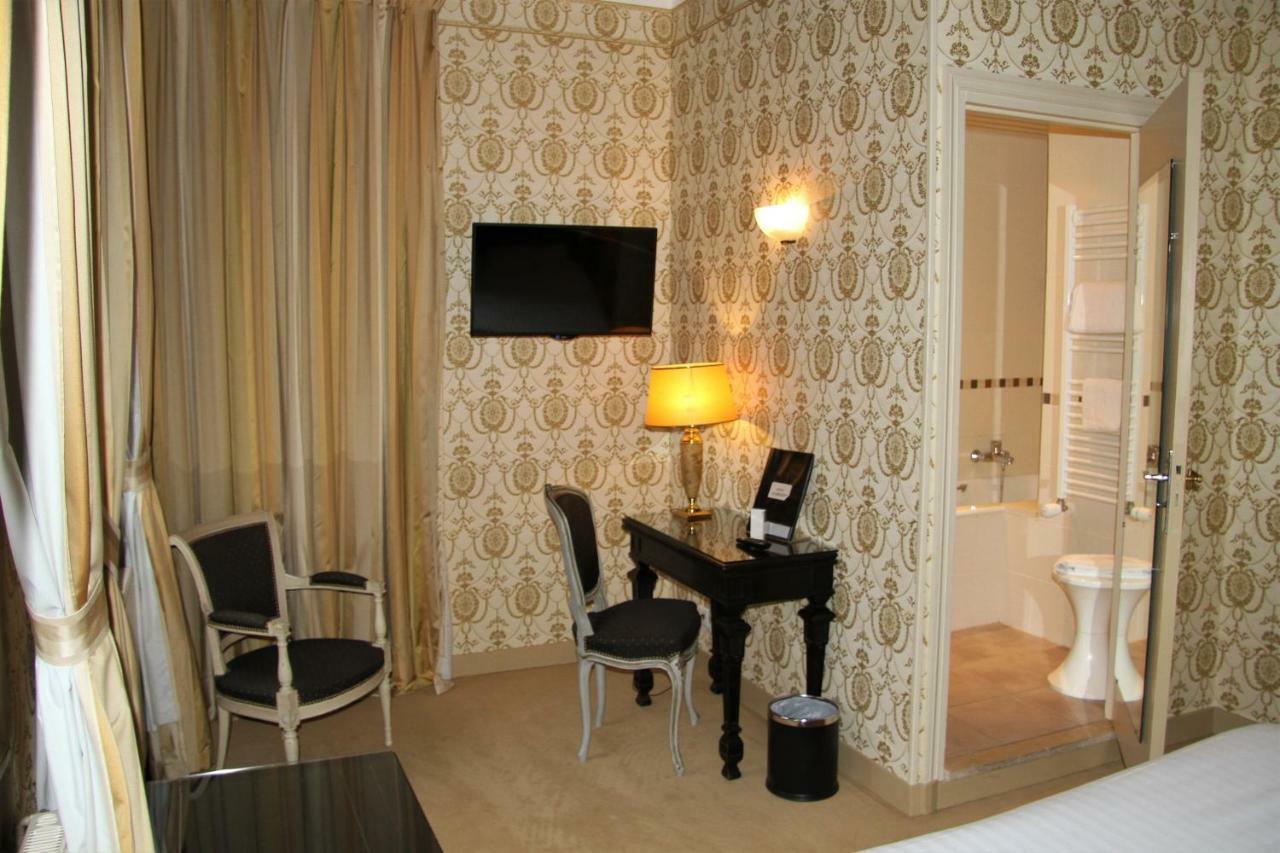 Hotel Le Regent Villers-Cotterêts Zewnętrze zdjęcie