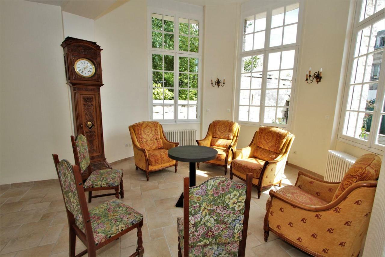 Hotel Le Regent Villers-Cotterêts Zewnętrze zdjęcie