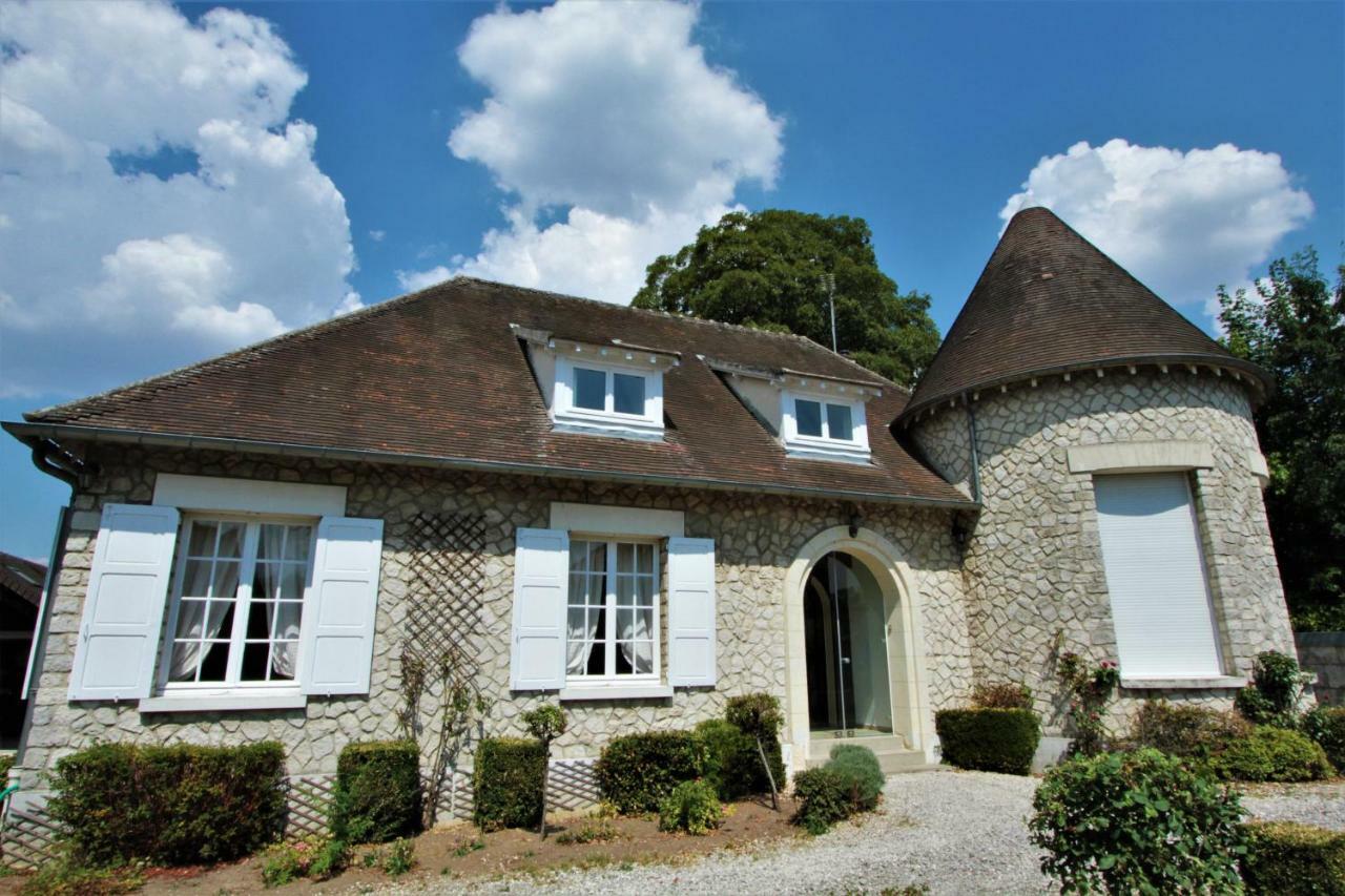 Hotel Le Regent Villers-Cotterêts Zewnętrze zdjęcie