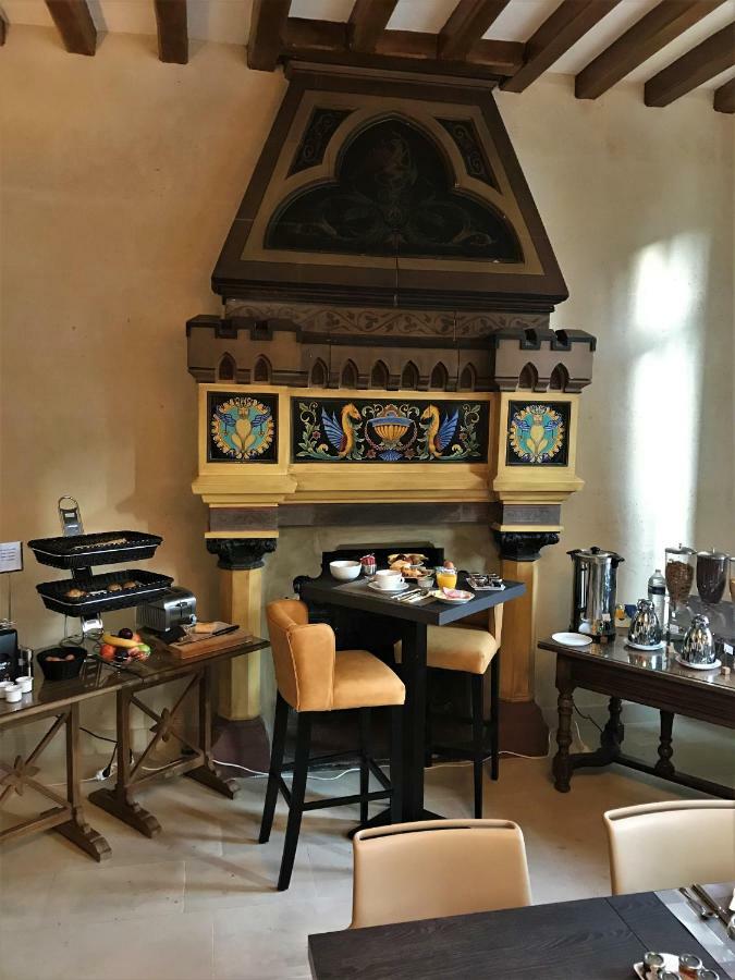 Hotel Le Regent Villers-Cotterêts Zewnętrze zdjęcie